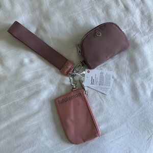 64🆕 Lululemon Dual Pouch Wristlet Pink Pastel Twilight Rose